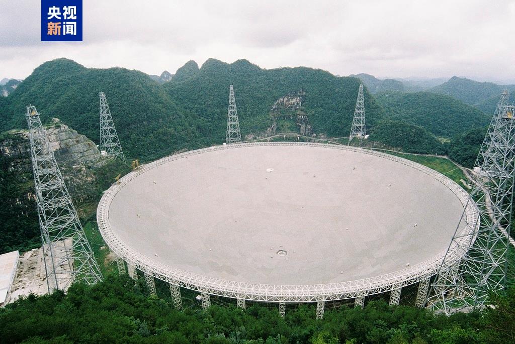 △“十四五”期间,FAST取得了一批重大原创成果,让中国射电天文研究实现了从跟跑到领跑的跨越。