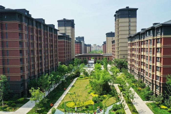 2023年5月10日,雄安新区容东片区南文营社区一景(无人机照片)。 新华社记者 牟宇 摄