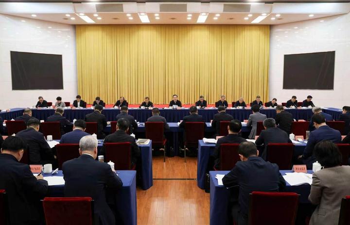 4月13日上午,省委常委会召开会议,省委书记王浩主持。潮新闻记者 李震宇 摄